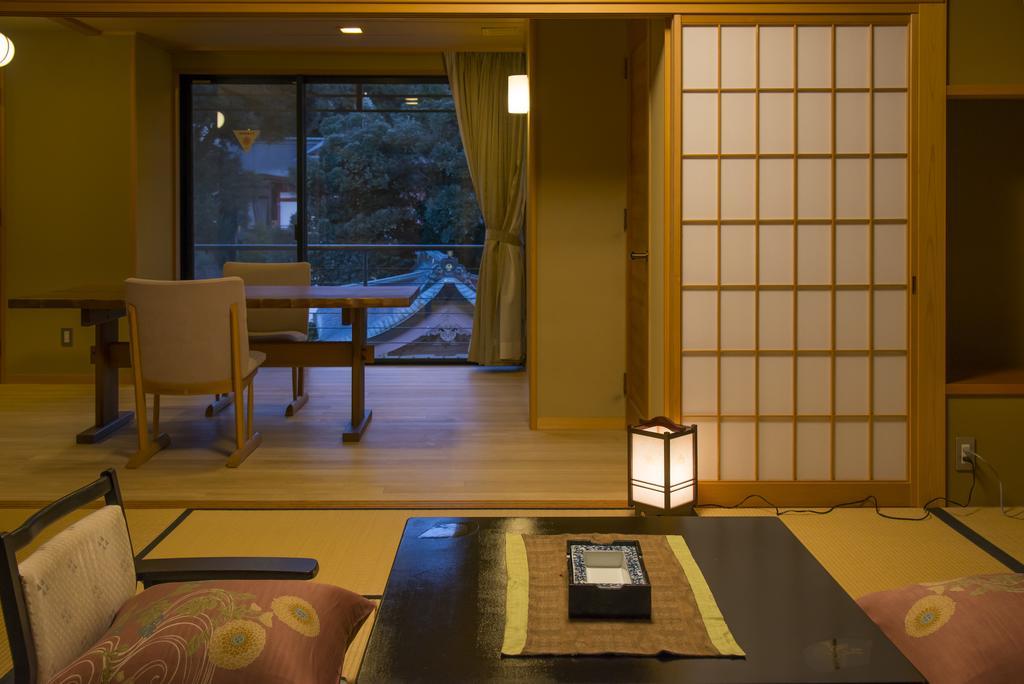 Tachibana Shikitei Hotel Kaga  Exterior photo
